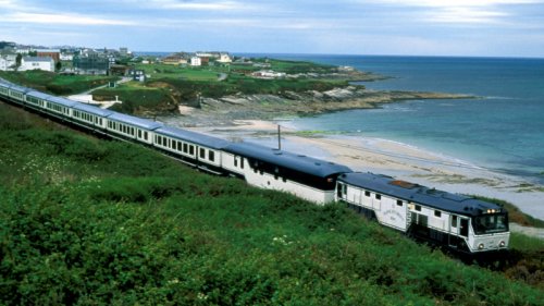 Costa Verde Express: Luxe treinreis langs de groene noordkust van Spanje